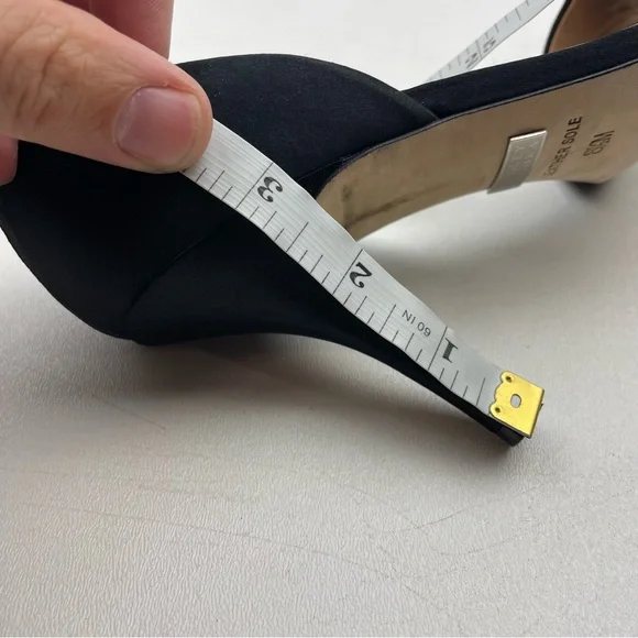 Badgley Mischka Black Satin Embellished Heels Size 8.5 - Picture 9 of 10